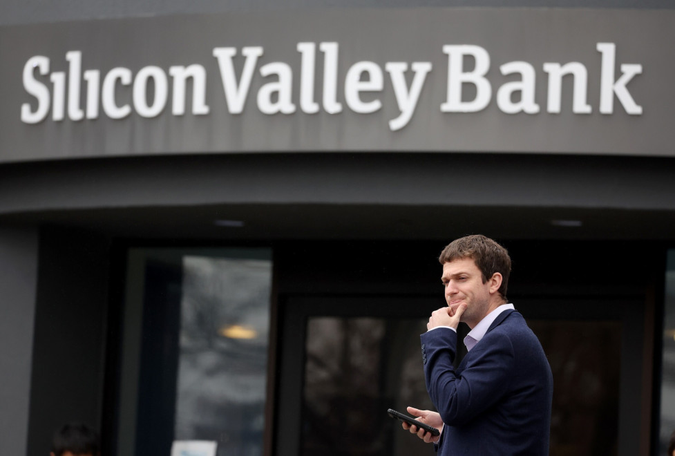SVB Financial продасть інвестиційно-банківський бізнес Silicon Valley Bank за $130 млн